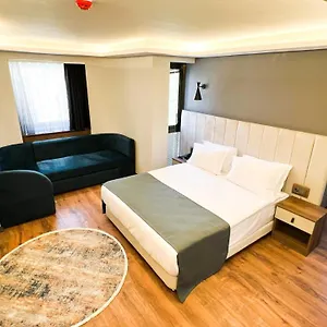 فندق Nira Boutique